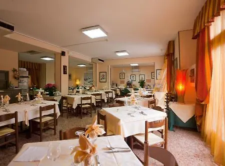 Hotel Regina 3*