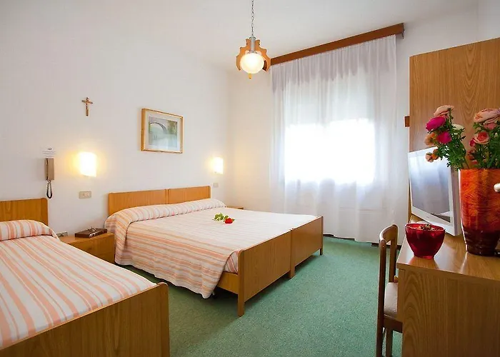 Regina Отель 3*